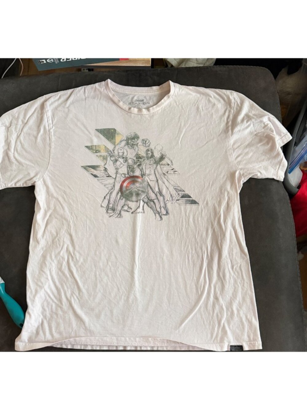 Marvel Avengers S.T.A.T.I.O.N. Graphic T-Shirt White XL Cotton Mens